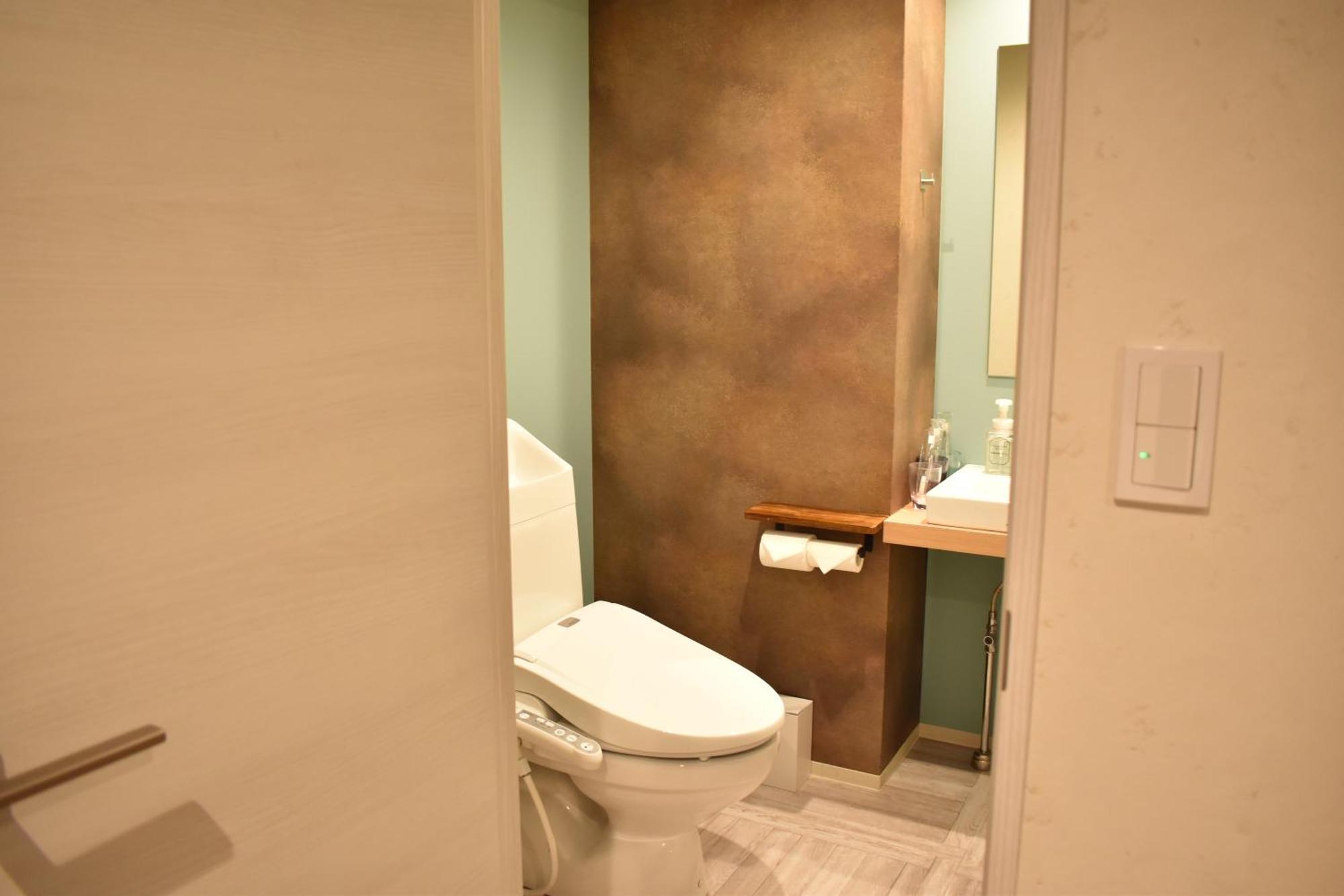 Shinsaibashi House Hotel Osaka Ngoại thất bức ảnh