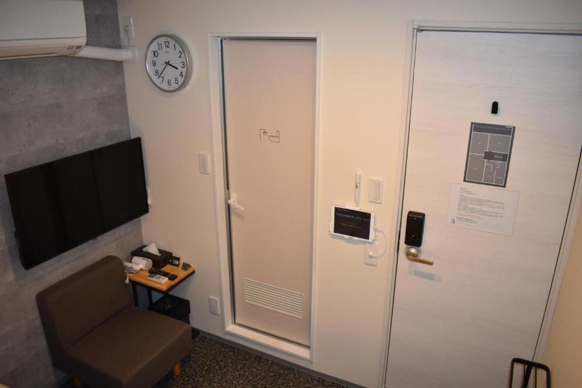 Shinsaibashi House Hotel Osaka Phòng bức ảnh