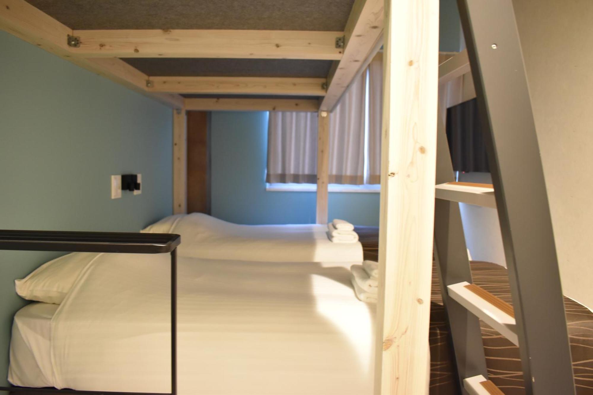 Shinsaibashi House Hotel Osaka Phòng bức ảnh
