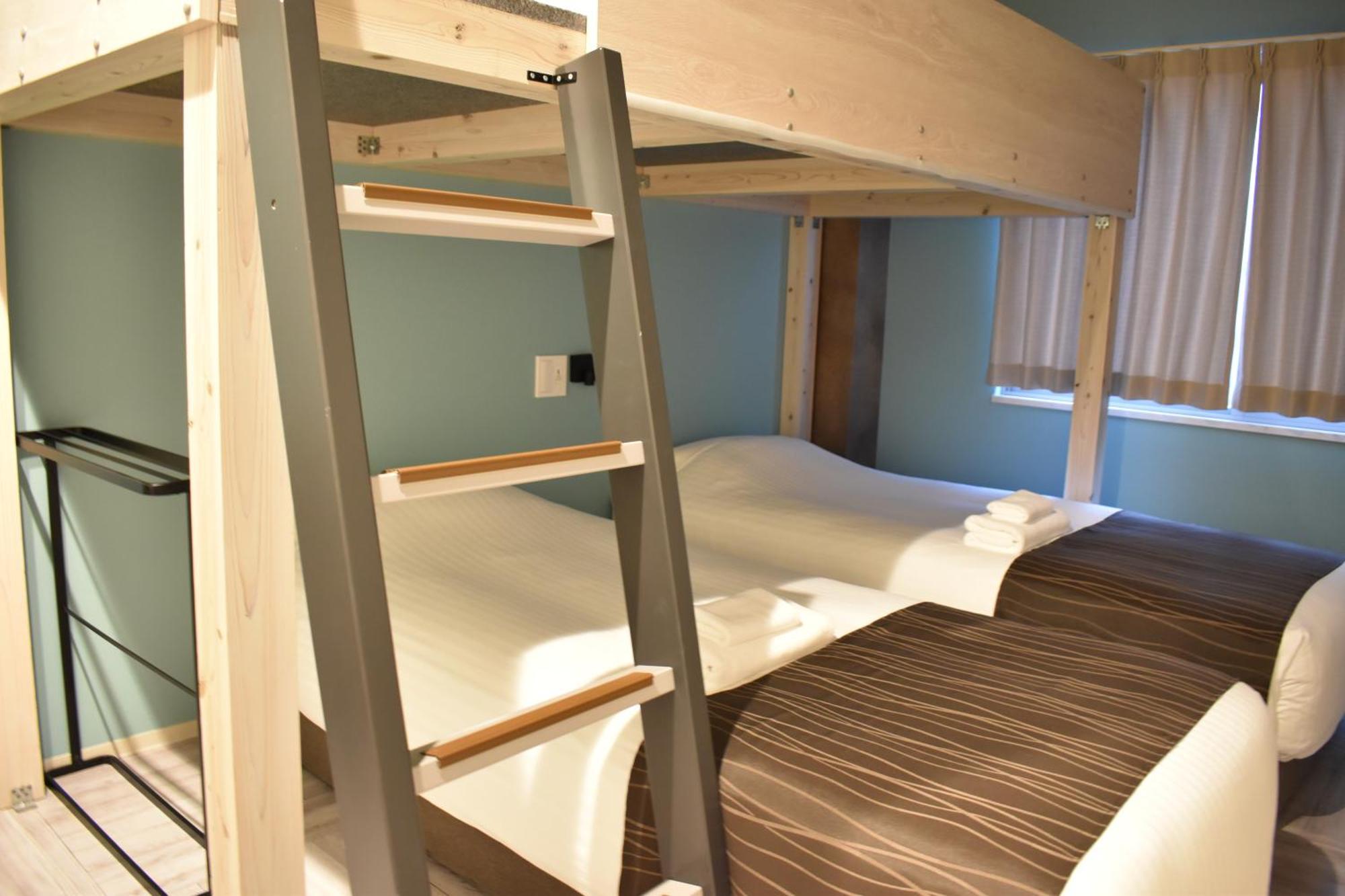 Shinsaibashi House Hotel Osaka Phòng bức ảnh