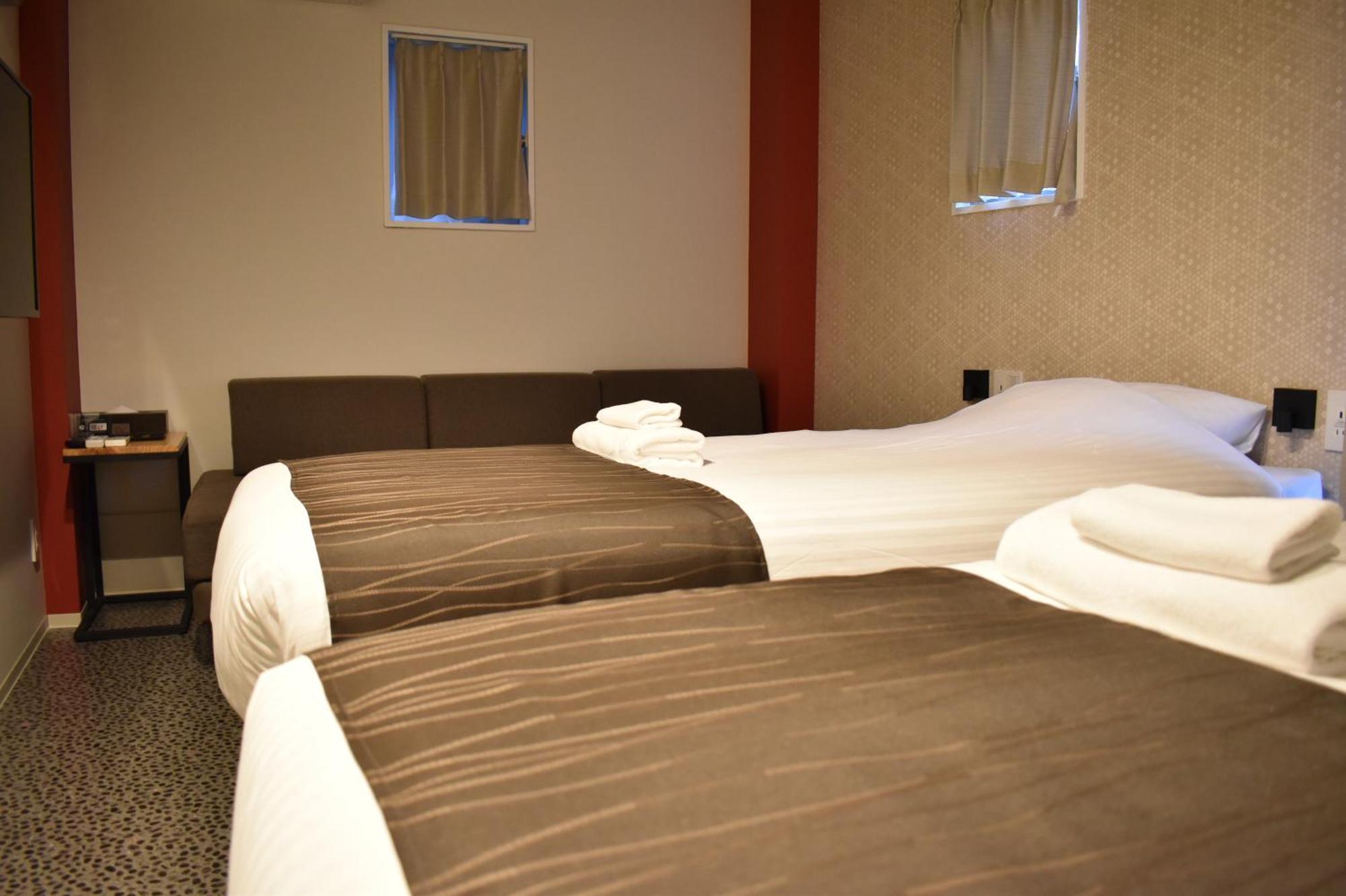 Shinsaibashi House Hotel Osaka Phòng bức ảnh